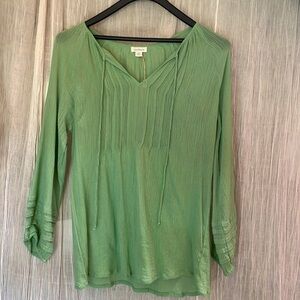 Great summer light top    Mid thigh length.